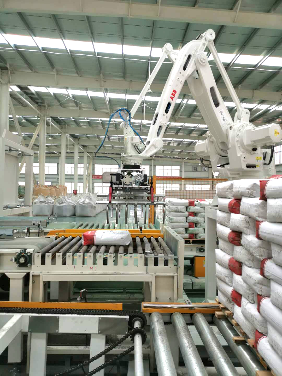 ?大廣金剛砂地坪材料  新鄉(xiāng)自動(dòng)化工廠！
